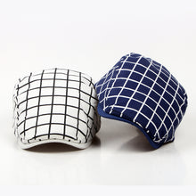 Load image into Gallery viewer, artist plaid berets