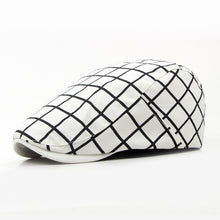Load image into Gallery viewer, artist plaid berets