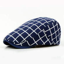 Load image into Gallery viewer, artist plaid berets