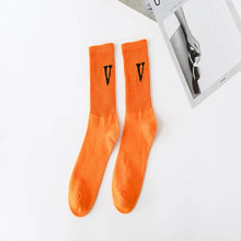 Load image into Gallery viewer, New retro art socks